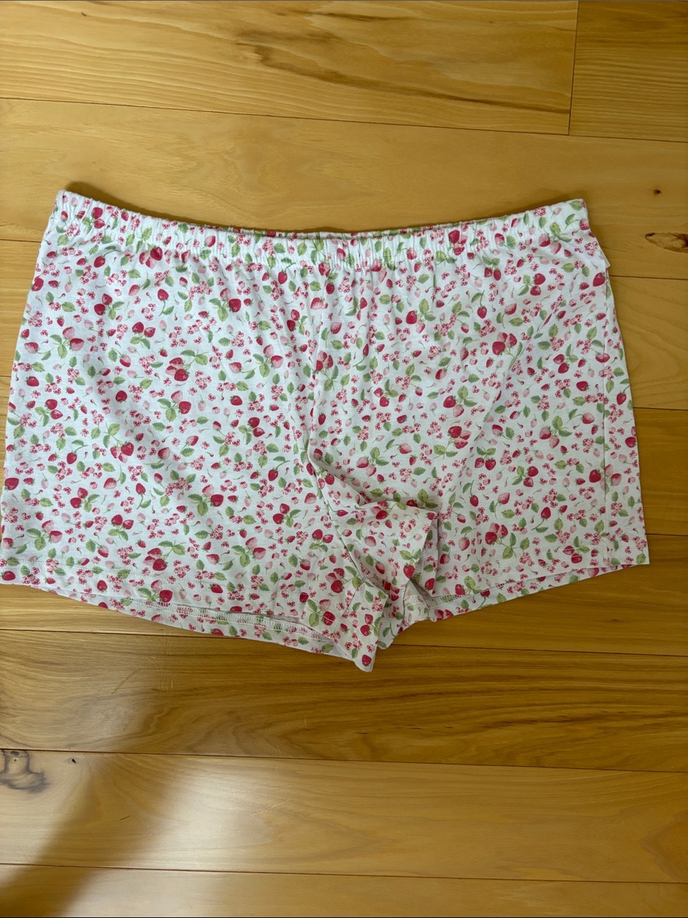 Laura Ashley Pink & Green Strawberry Print Short-Sleeve Pajama Set - Picture 7 of 8